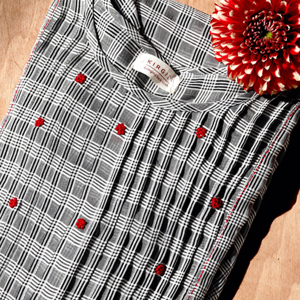 Kirgiti's ' Cotton and Hand Embroidered Black Checkered Button Style Tunic cum Dress - image 4
